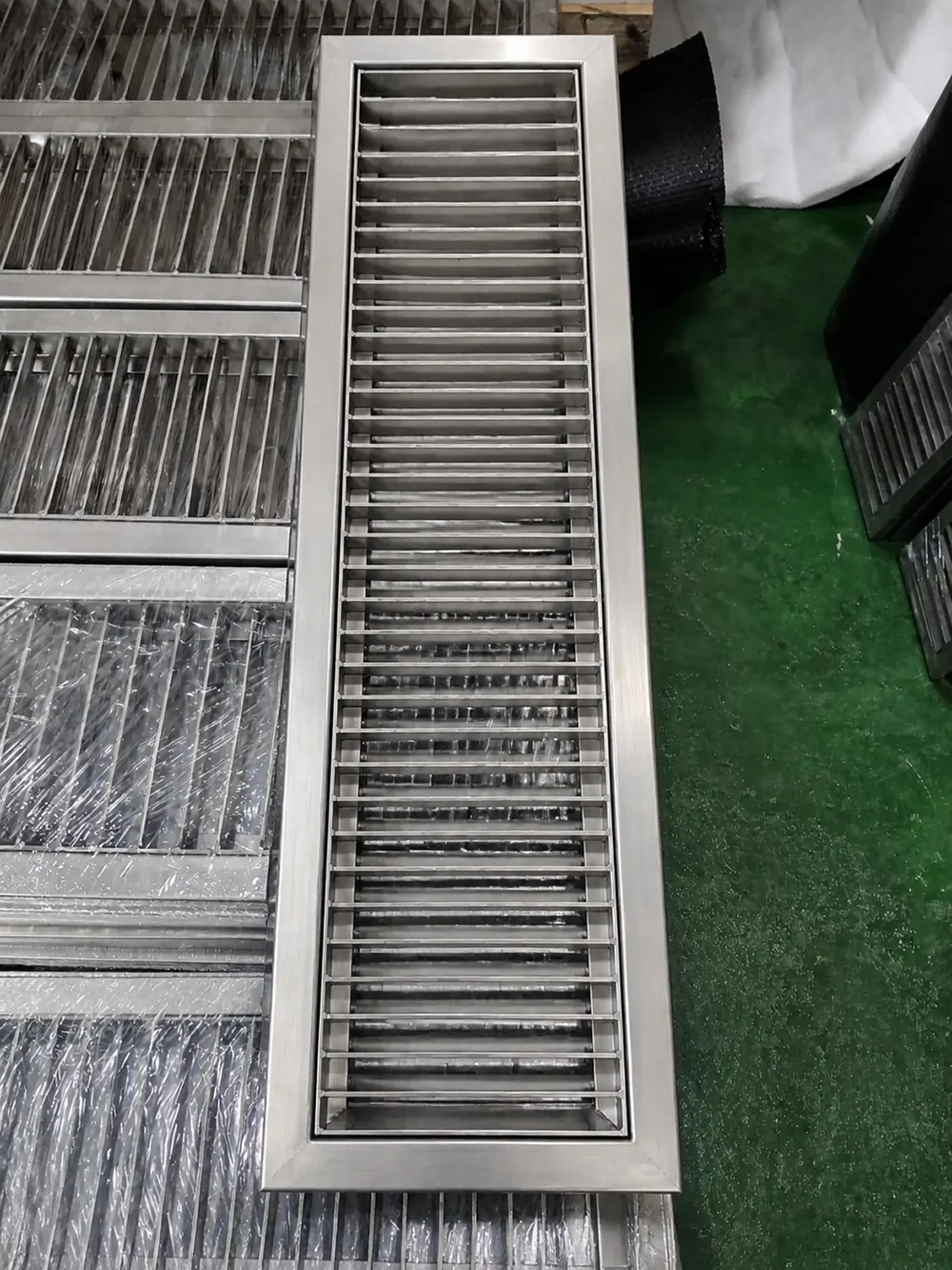 Gutter Stainless